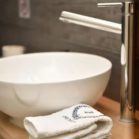 What A Wonderful Location To Seaside * Thessaloniki